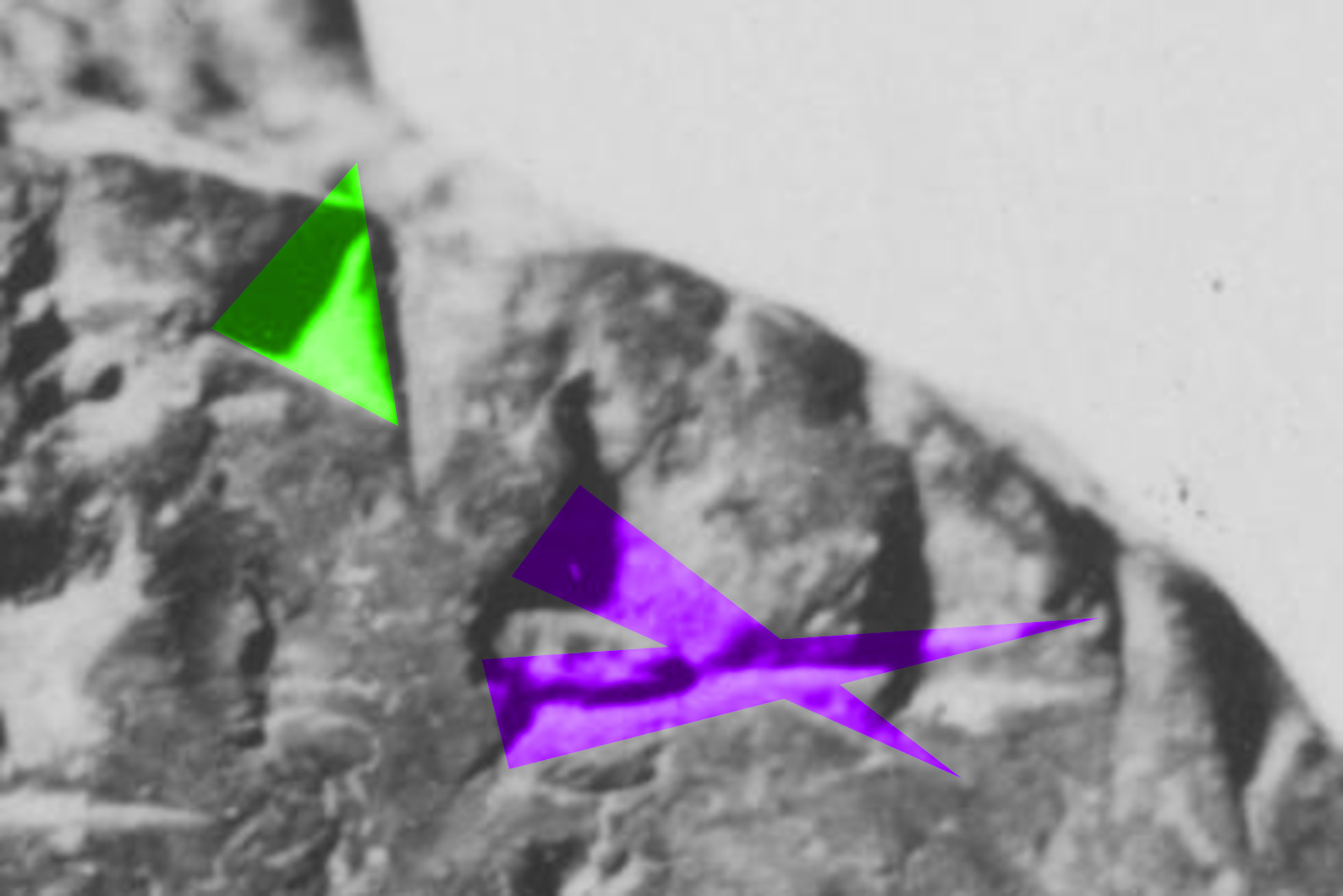 That sign, with the diagonals highlighted in purple.